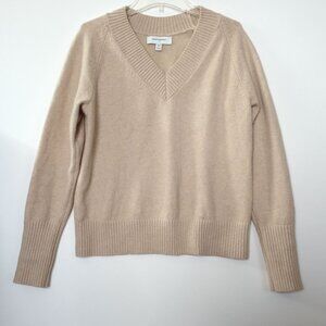 Banana Republic Factory Perfectly Soft V-neck Sweater XS Oatmeal EUC